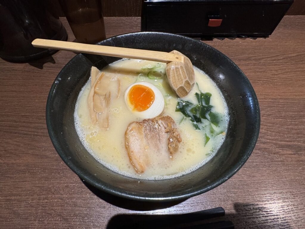 第三回目ラーメンブログ： スタッフ奥田