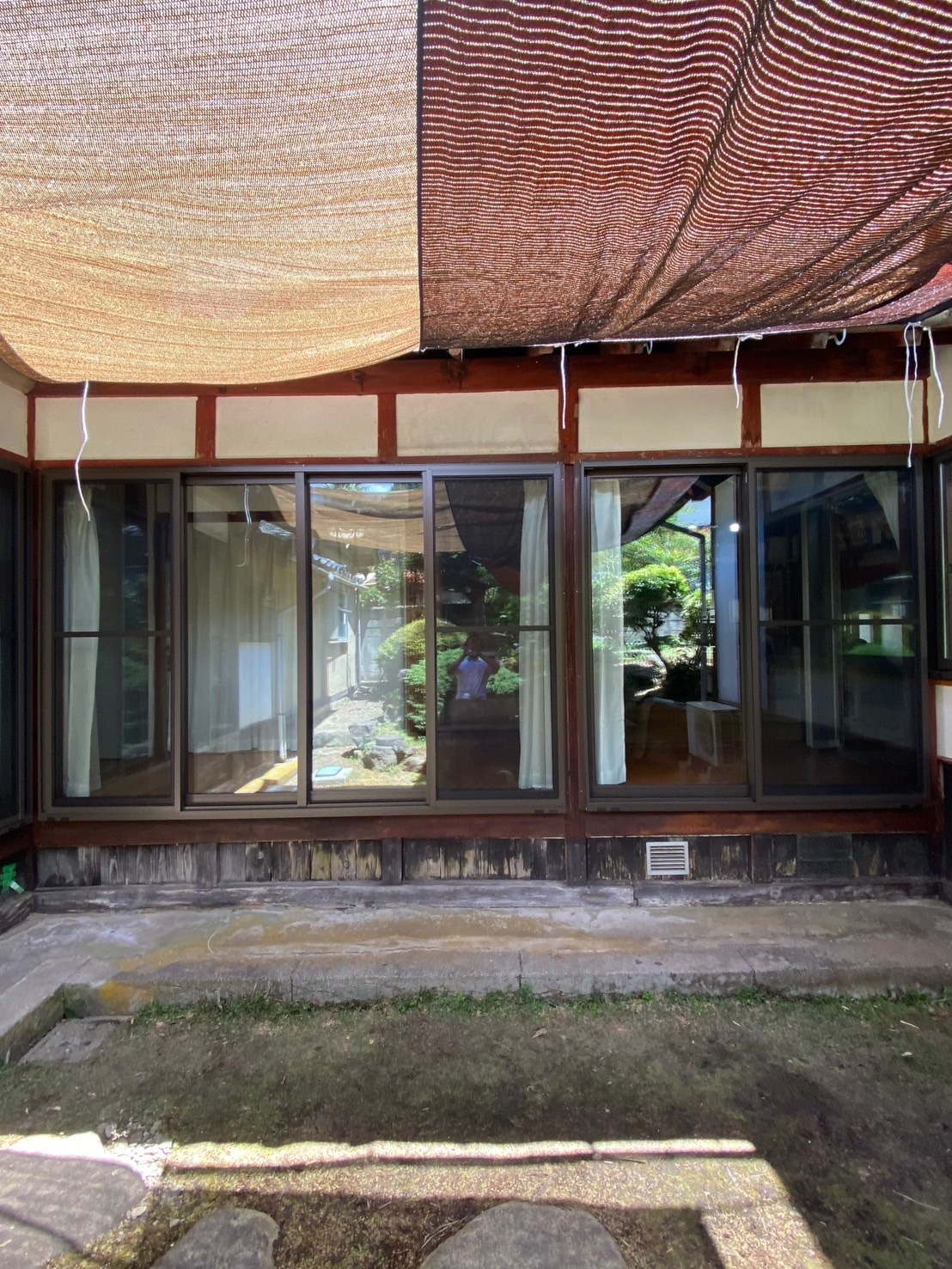 築約100年の家の窓を、断熱性に優れた快適な窓に交換