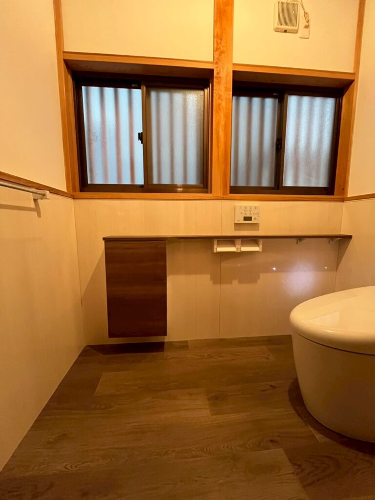 落ち着きのある電球色